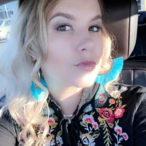 Meet your Posher, Danielle